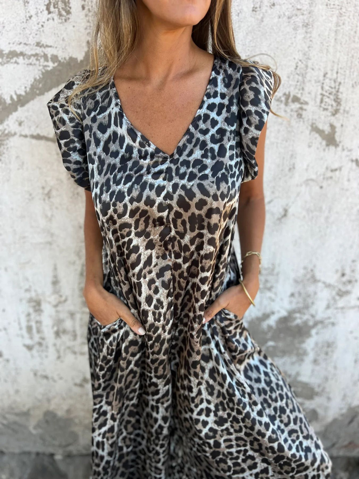 CASSANDRA™ - Trendig V-ringad Jumpsuit