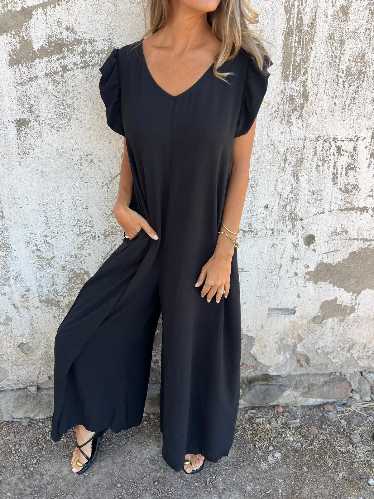 CASSANDRA™ - Trendig V-ringad Jumpsuit