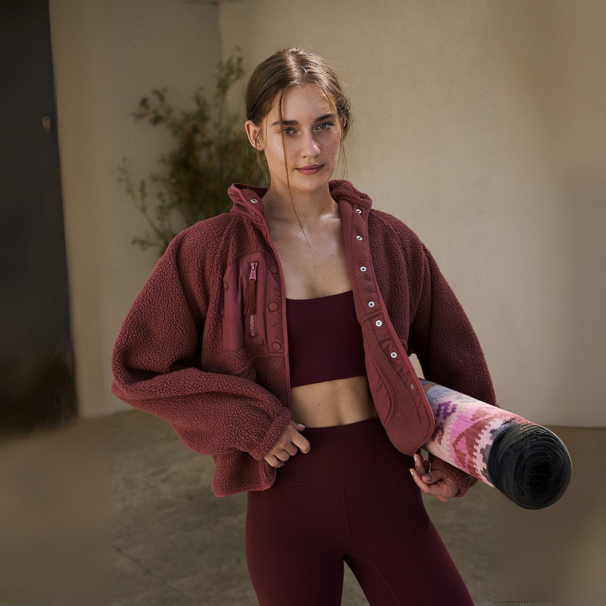 MANCY™ – Vardaglig croppad jacka med knappar