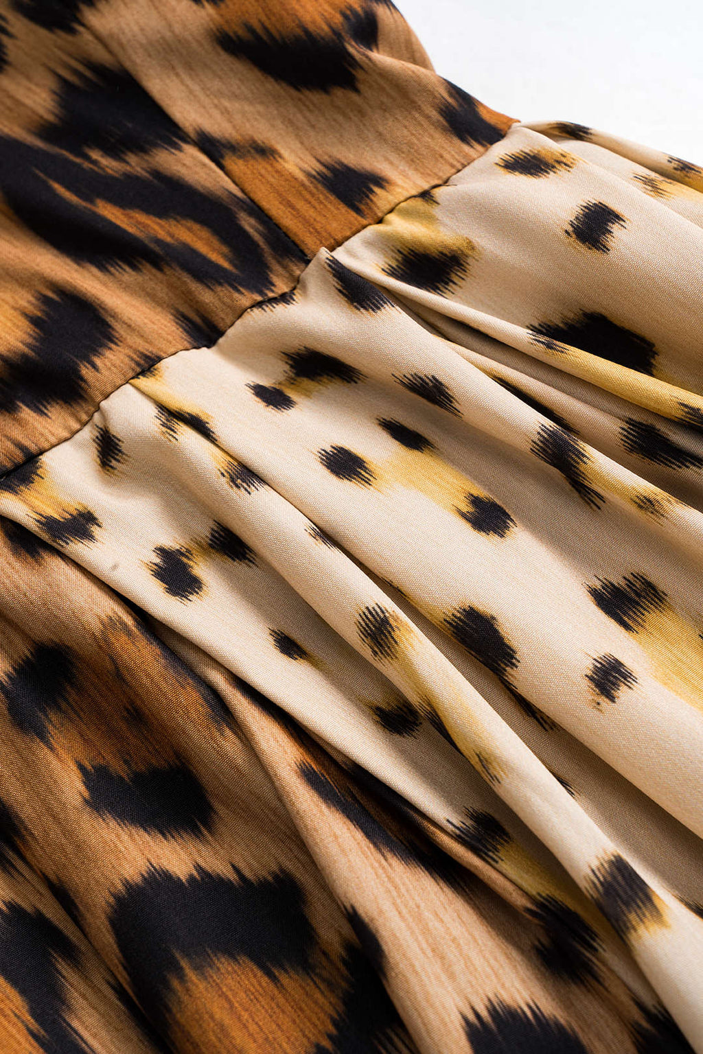 BIANCA™ - Djärv Leopardmönstrad Midiklänning