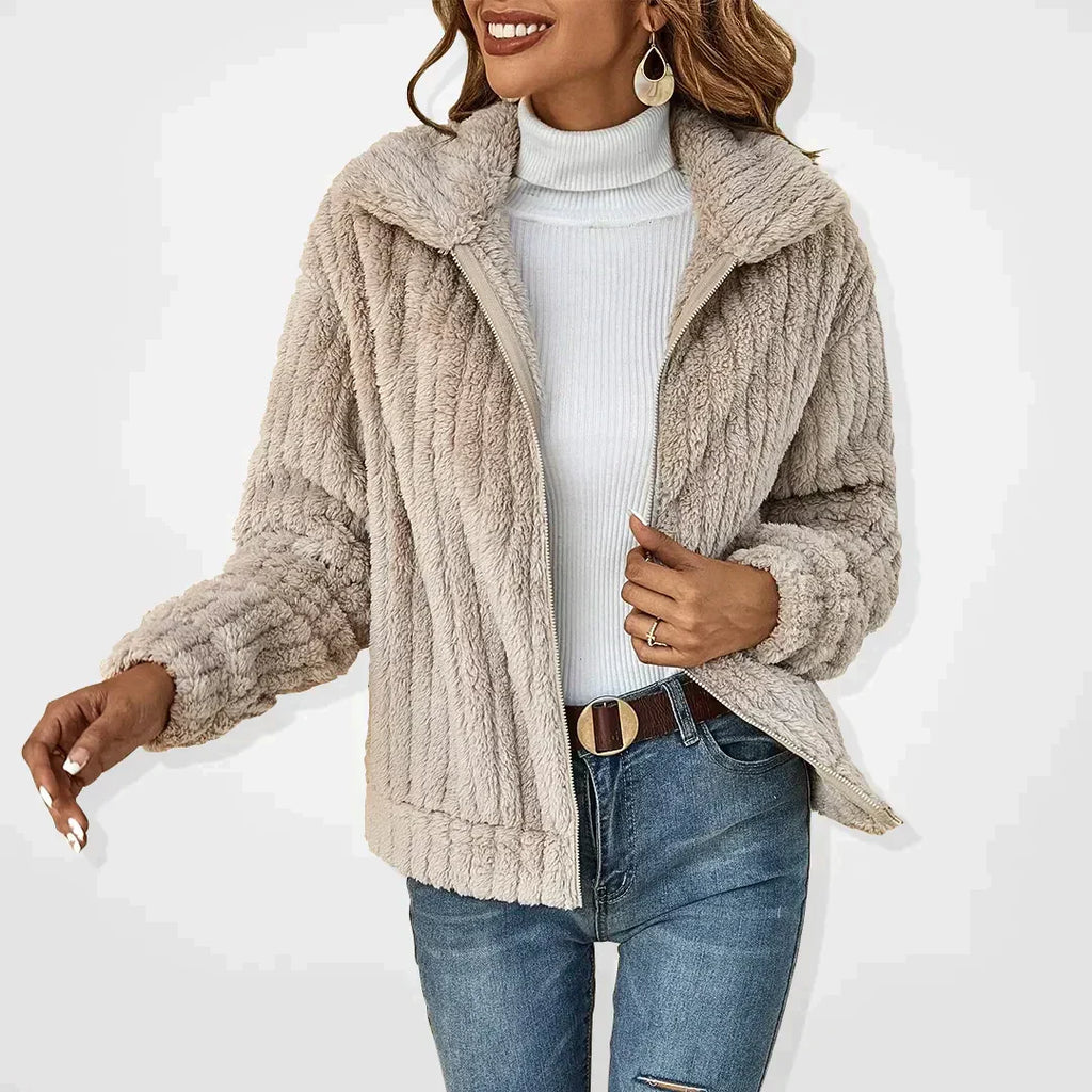 GENEVIEVE™ – Snygg Sherpajacka