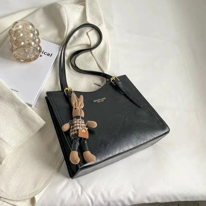 NIKKI™ - Elegant Axeltote