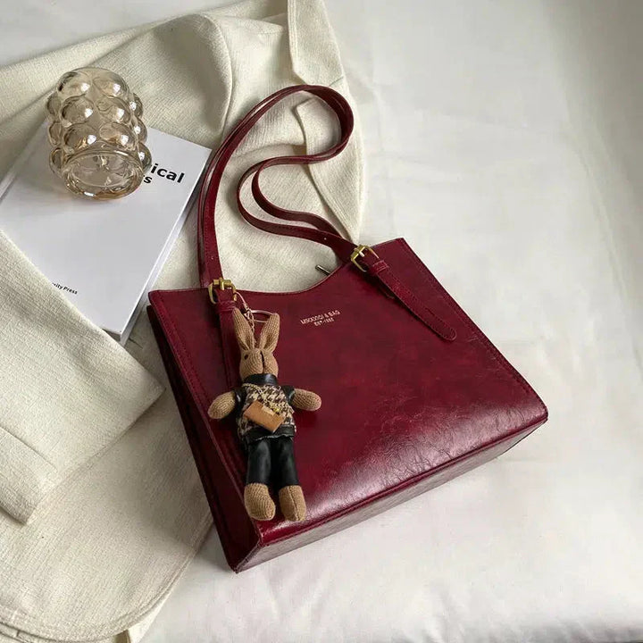 NIKKI™ - Elegant Axeltote
