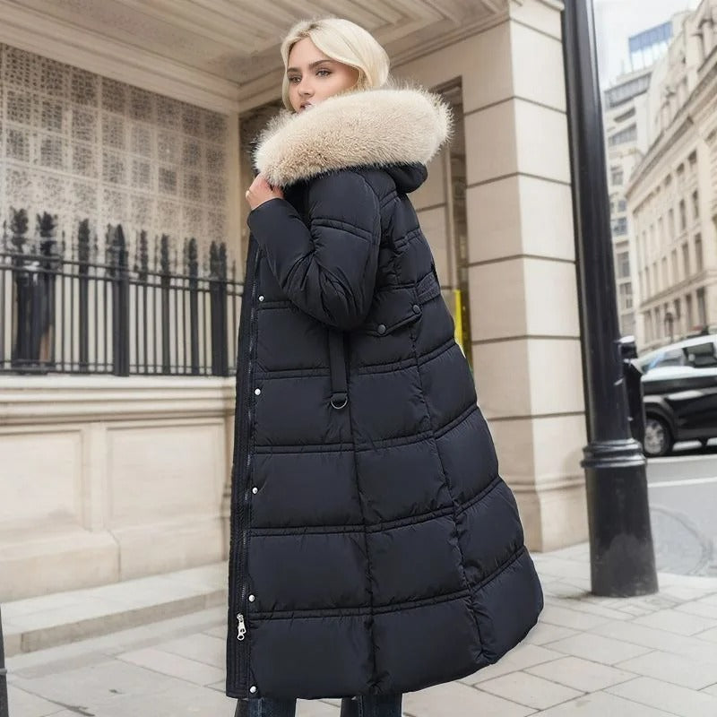 LUCIA™ | Designerparkas med pälskantad luva
