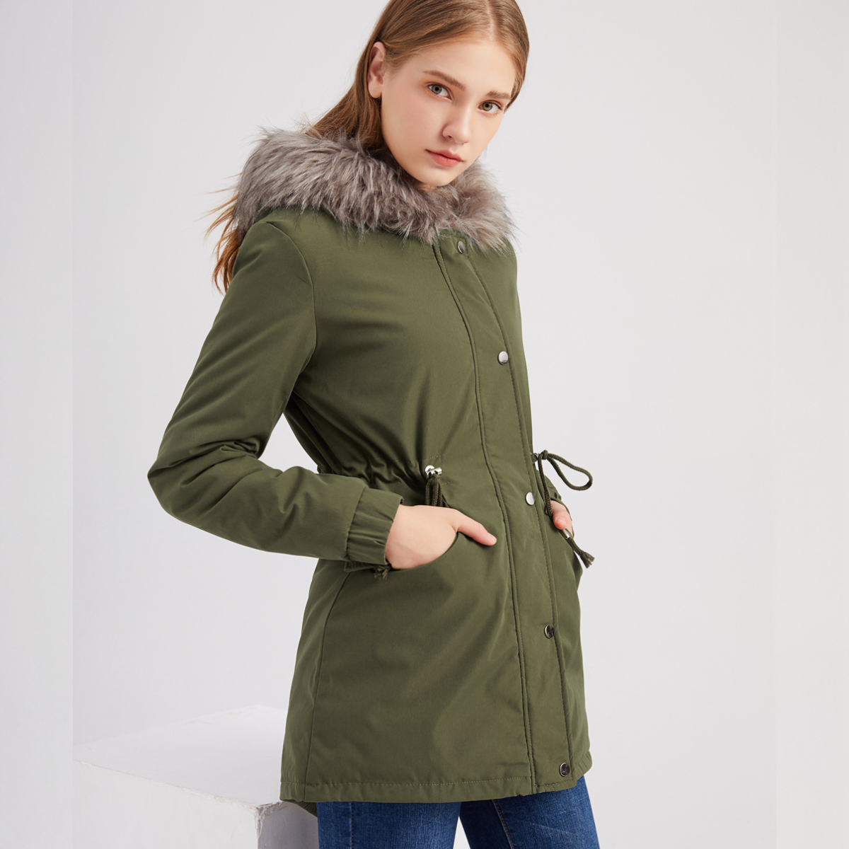 MARINA™ | Varm Parkas med Sammetskant