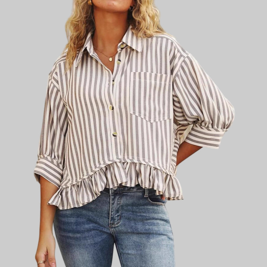 KOLET™ - Avslappnad Sommar Volangknäppt Blus