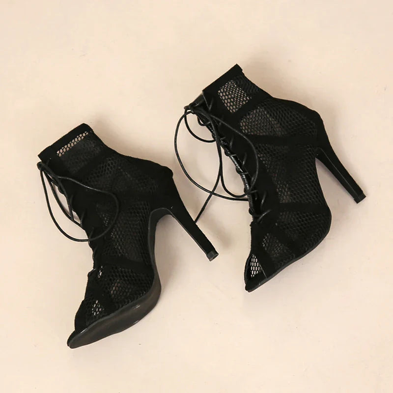 GAYLE™ – Eleganta Nätklackar