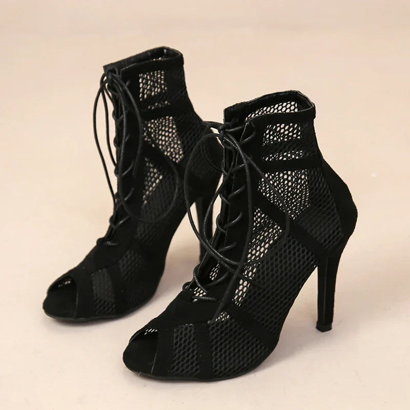 GAYLE™ – Eleganta Nätklackar