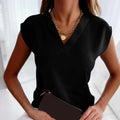 MAELYN™ – Elegant V-ringad Blus