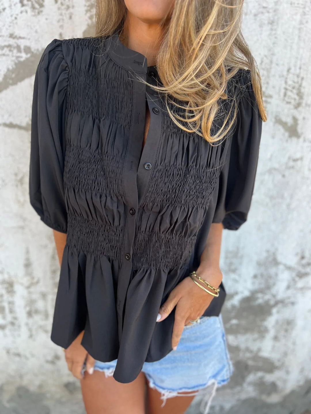 ELIZA™ - Plisserad Knäppt Blus